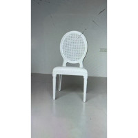PLASTIC LOUI CHAIR WHITE